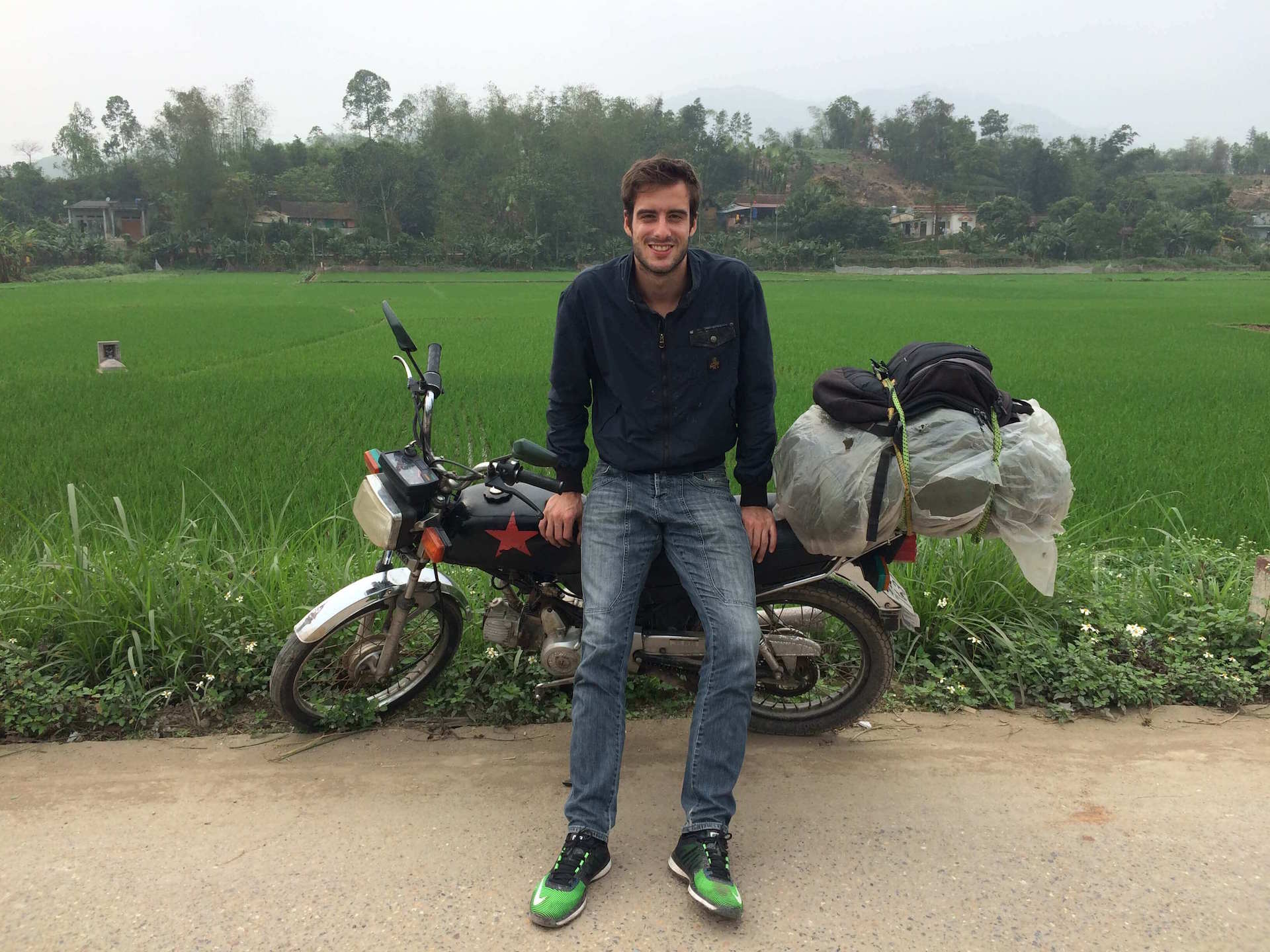 Viaggio in moto percorrendo il Vietnam da Nord a Sud.