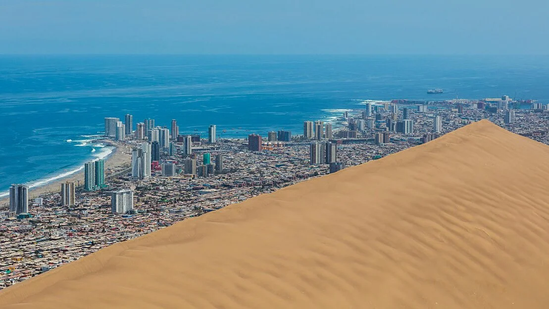 Vista di Iquique dall'alto.