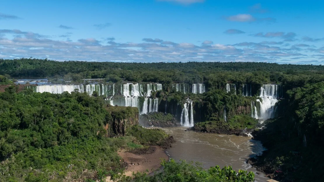Le cascate Iguazu viste dal lato brasiliano
