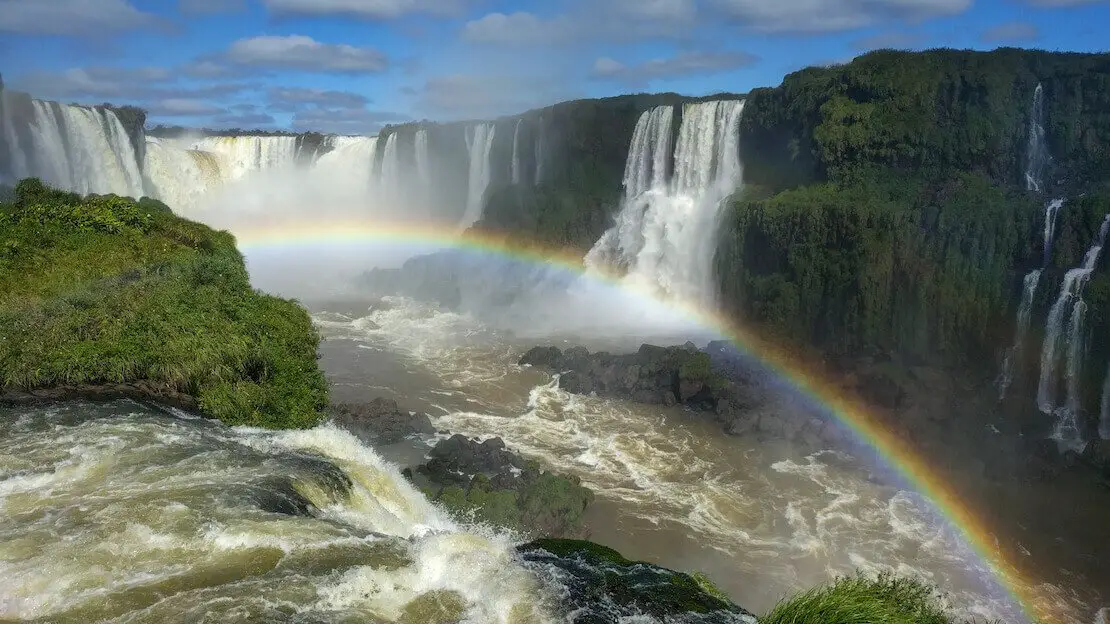 Le cascate di Iguazu viste dal lato brasiliano