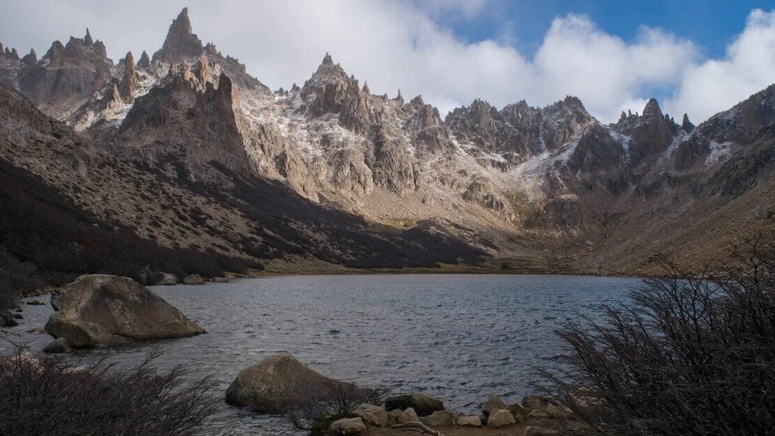 laguna vicono al rifugio frey a Bariloche