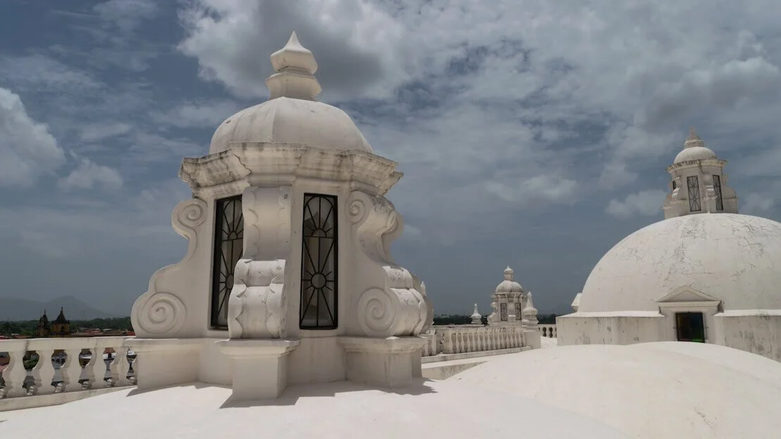 Sul tetto della cattedrale di Leon