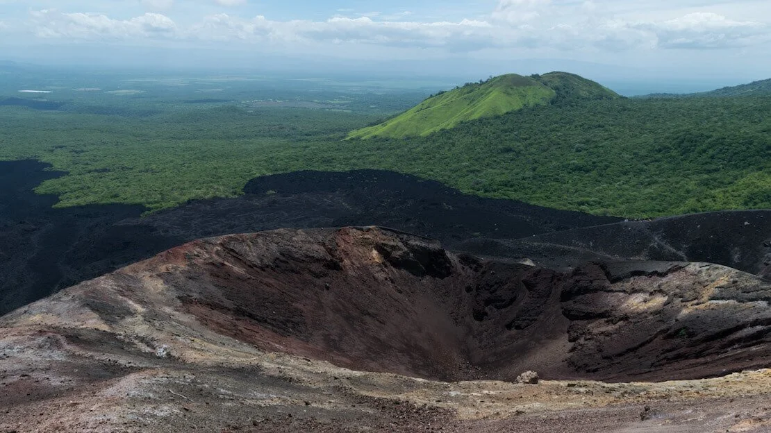 Il cratere del vulcano Cerro Negro