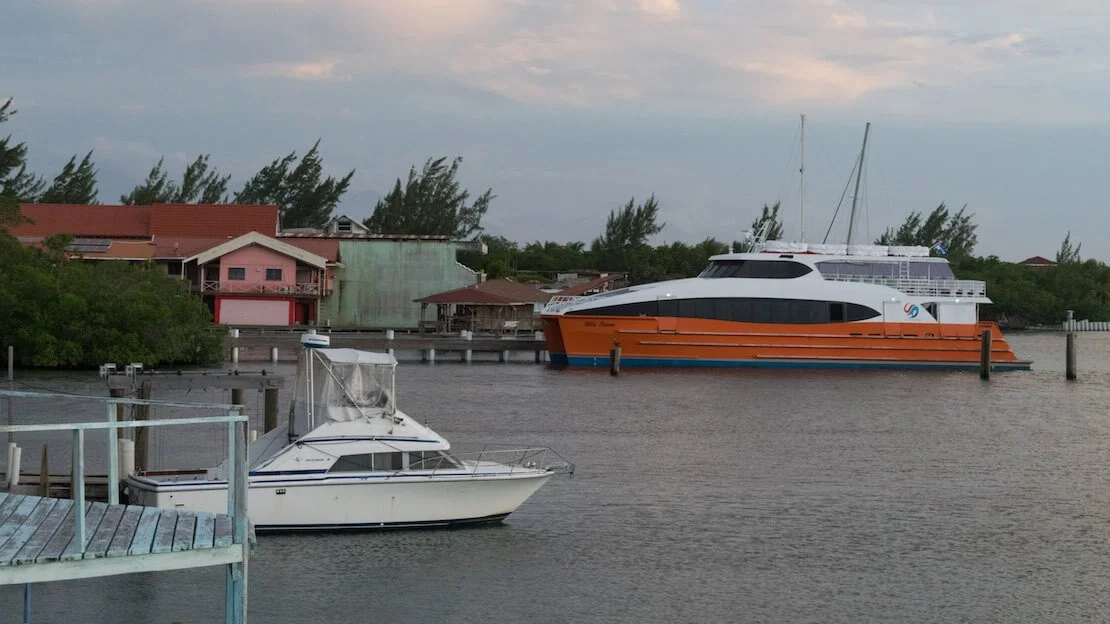 Traghetto La Ceiba Utila
