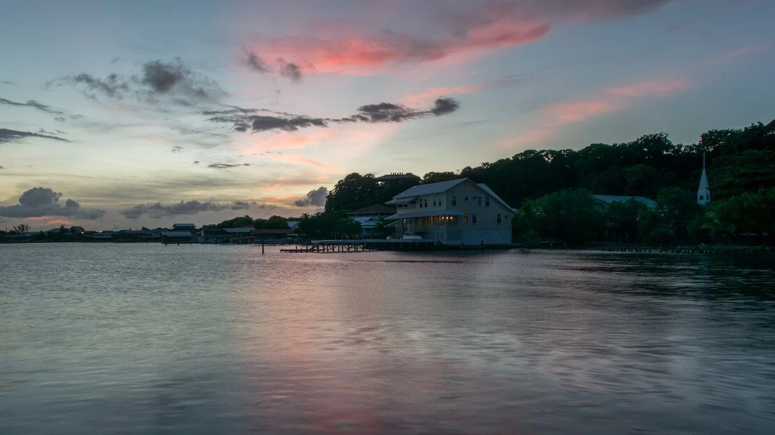 Tramonto a Utila in Honduras