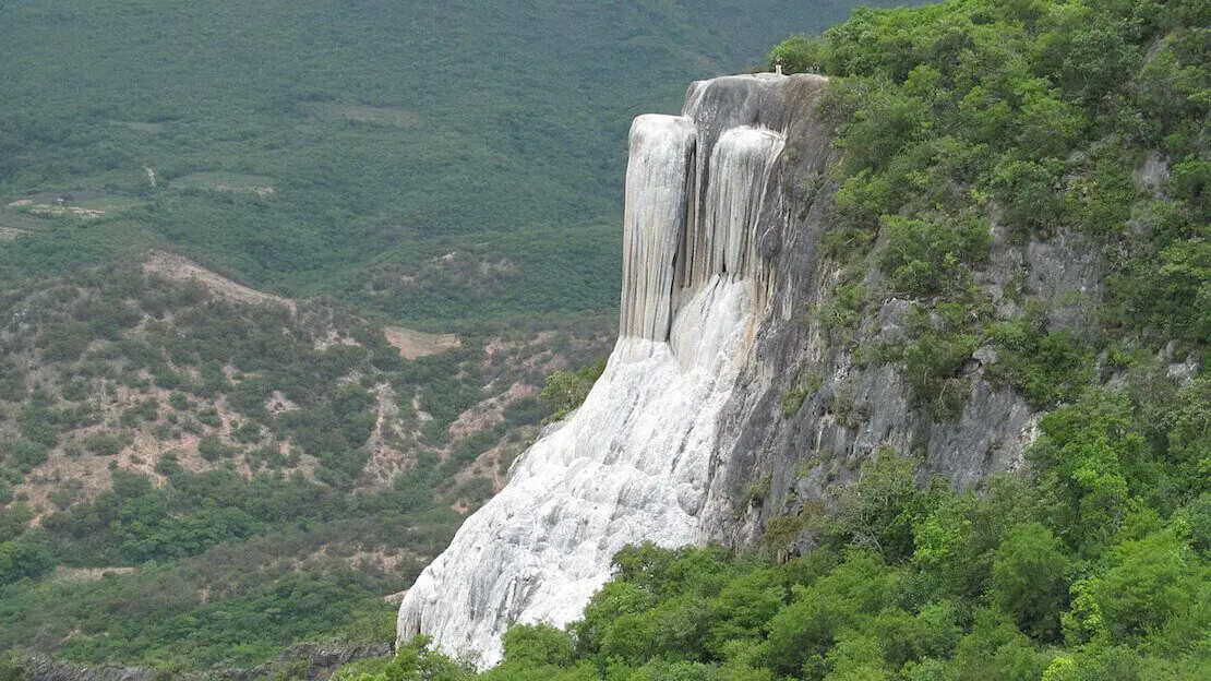 la cascata di Hierve el Agua vicino ad Oaxaca.
