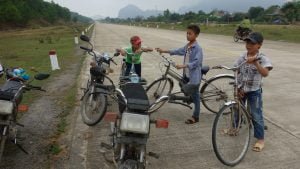 bambini vietnamiti nei dintorni di Phong Nha